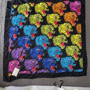 Gucci 100% silk Black / multicolor Panther Print Scarf ( not fake)new with tags